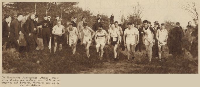 874526 Afbeelding van de start van de veldloop over 1 km, georganiseerd door de Utrechtse atletiekvereniging Hellas, in ...
